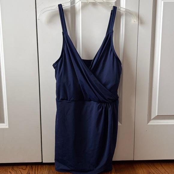 Lands' End Women’s Swim Dress Size 10-12 NWOT - Picture 2 of 5